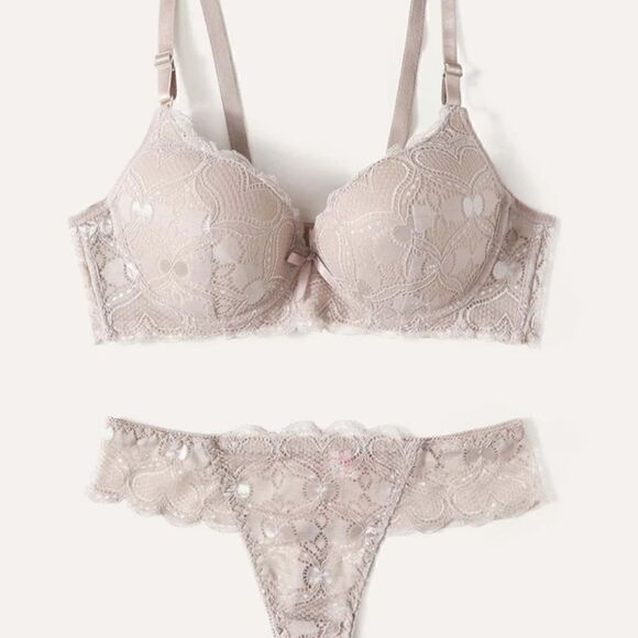 Lingerie    - Picture 1 of 8